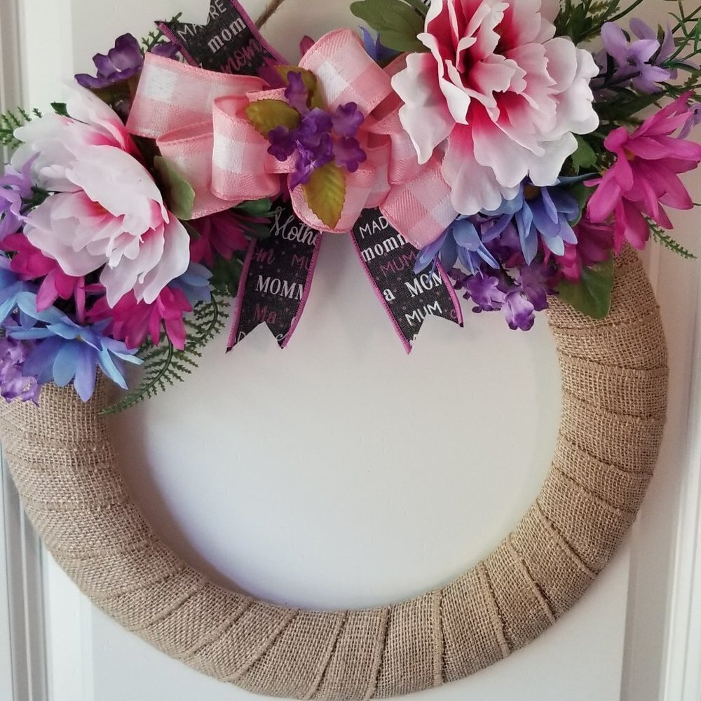 Mom Floral Wreath - Picture 5 of 7